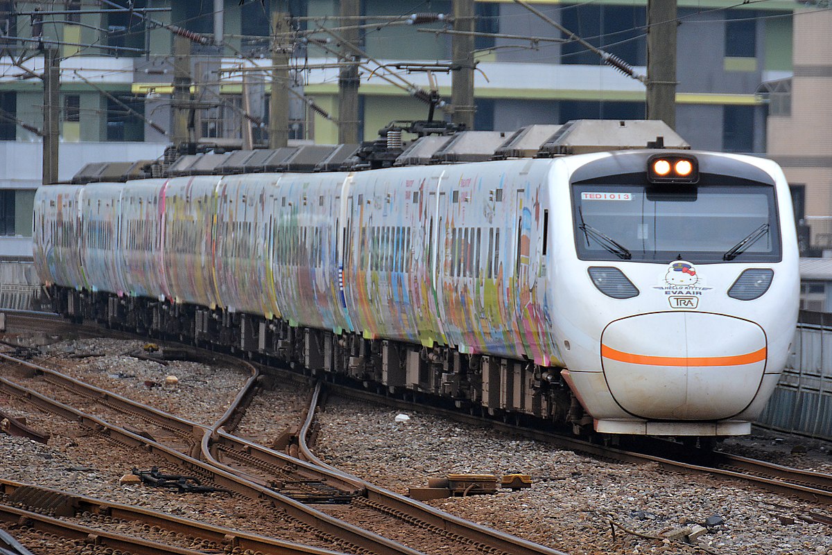 台鐵太魯閣號列車 / Photo Credit: Cheng, Cheng-en
